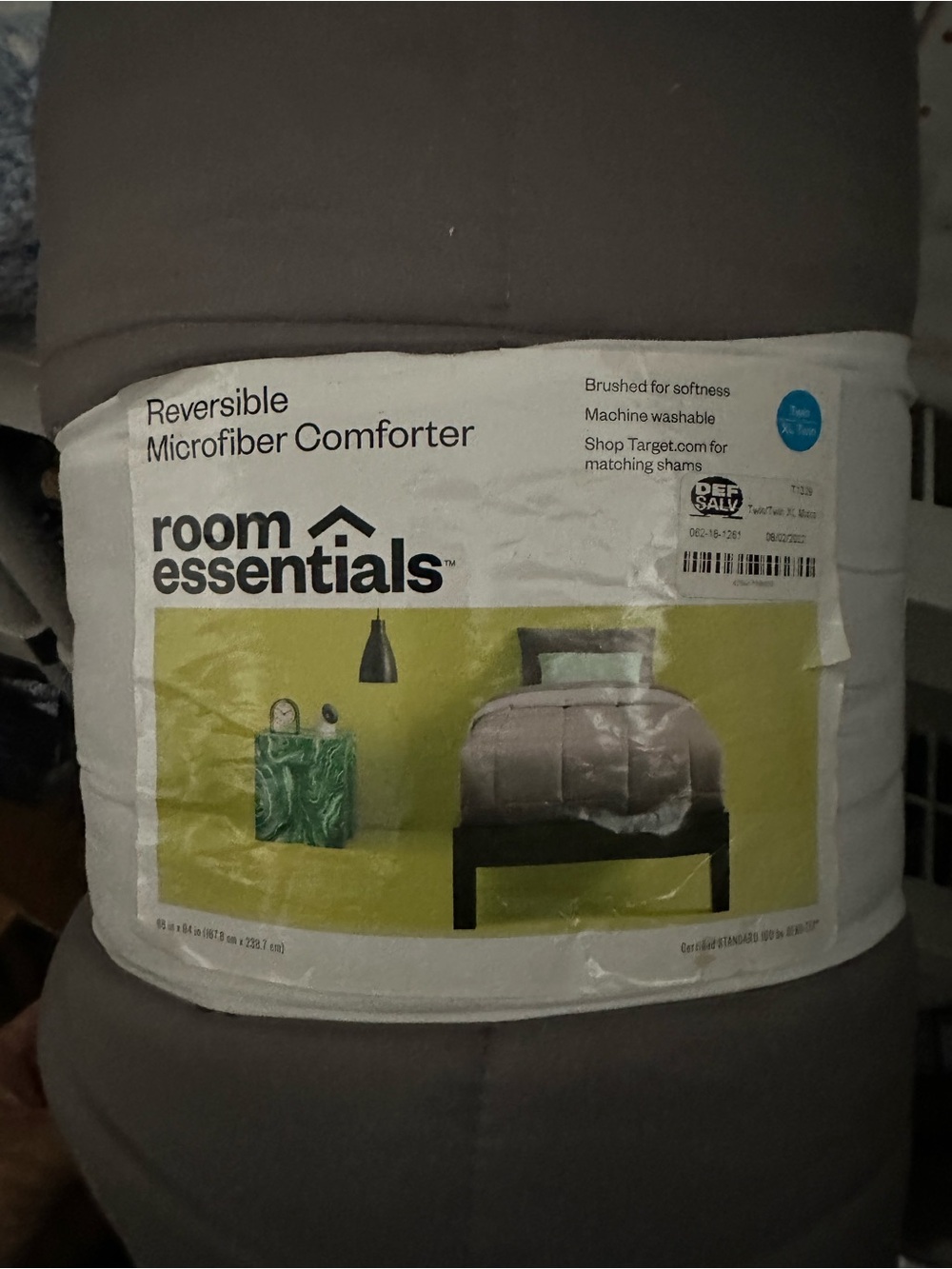 Room Essentials Reversible Microfiber Comforter - Charcoal Gray